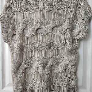 Willow and Clay women knitted top medium size
